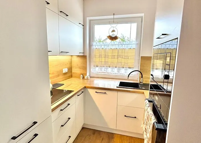 Paleczyno Pondside Retreat By Bookinghost