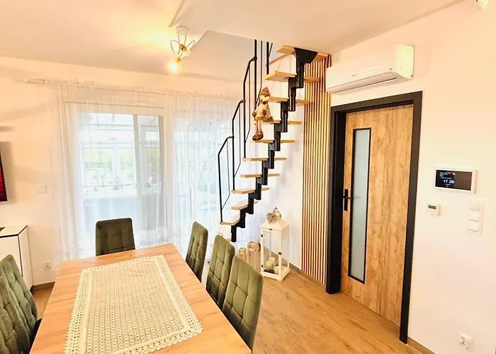 Paleczyno Pondside Retreat By Bookinghost Lägenhet