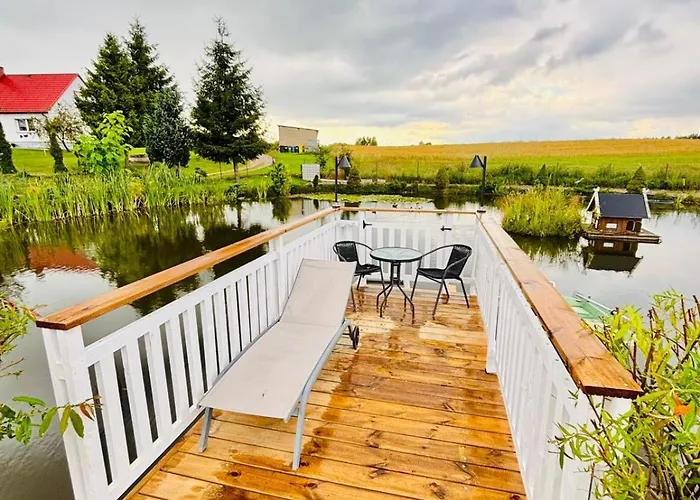 Lägenhet Paleczyno Pondside Retreat By Bookinghost